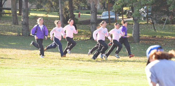 BULLDOG UPDATES: Girls cross country team brings home third place state trophy