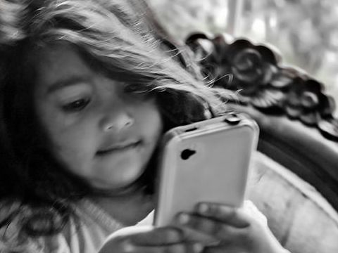 Kids getting iPhones at too young of an age